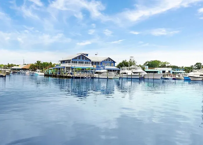 Sailfish Suites 1 - Waterfront & Pet Friendly