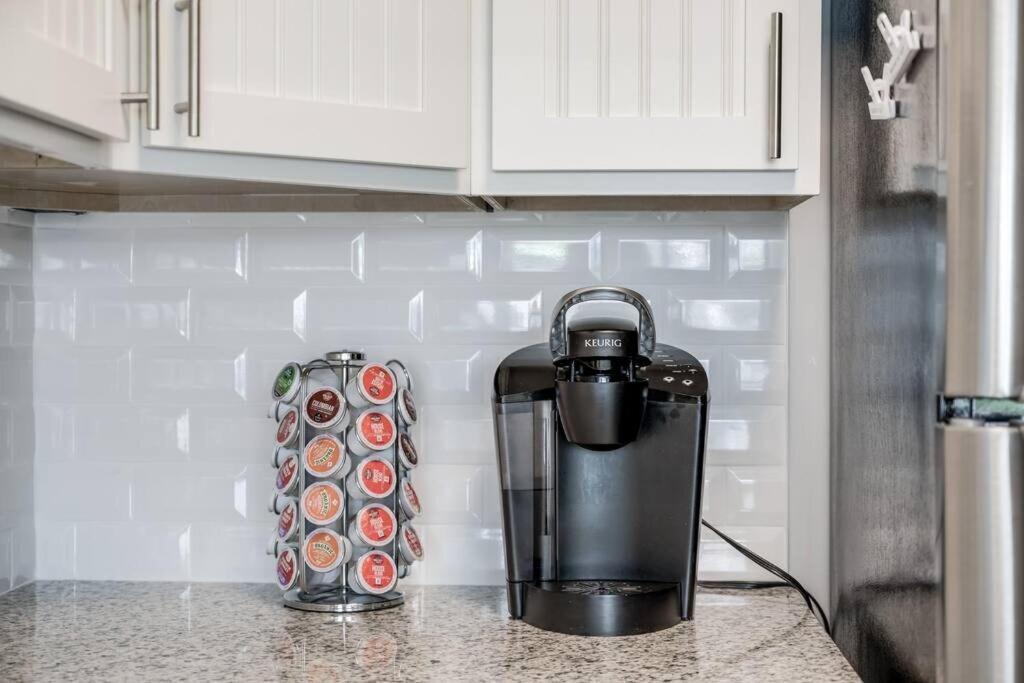 Sailfish 1 - Waterfront & Pet Friendly Apartment Stuart