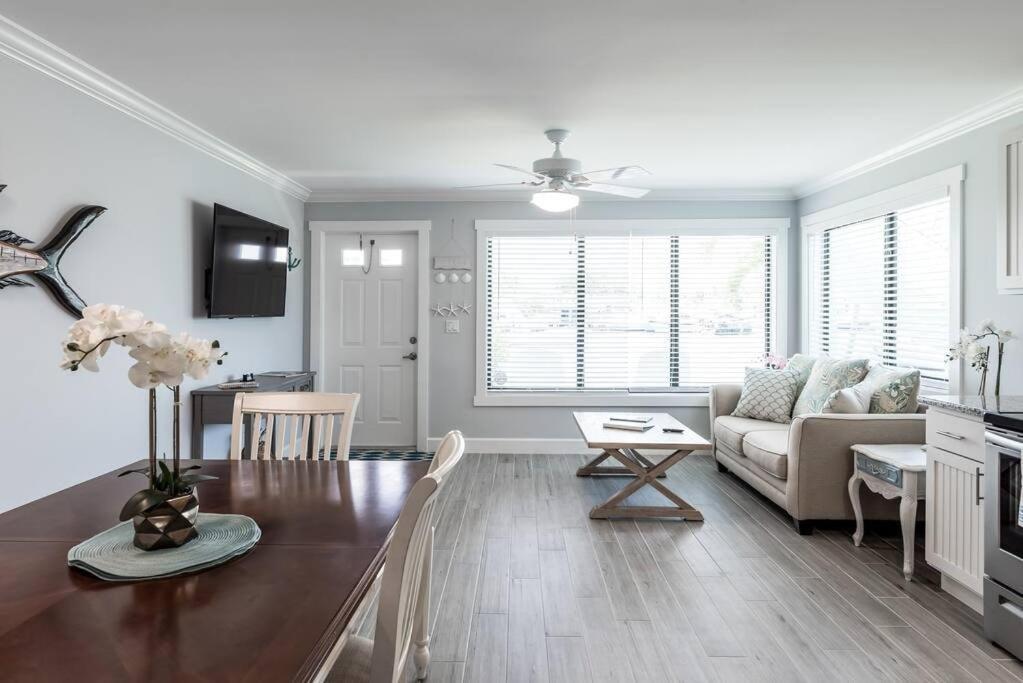 Apartment Sailfish 1 - Waterfront & Pet Friendly Stuart